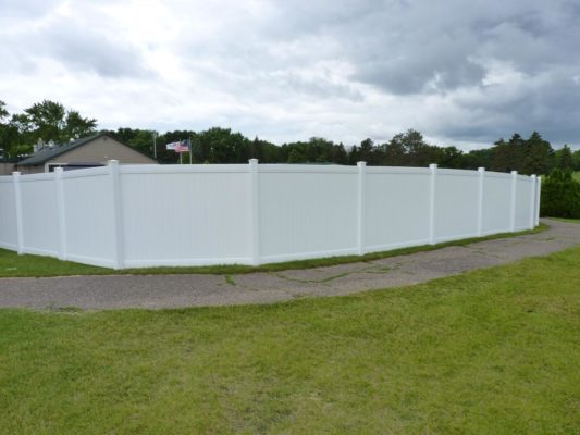 Prairie Creek fence - white privacy fence - vinyl 06