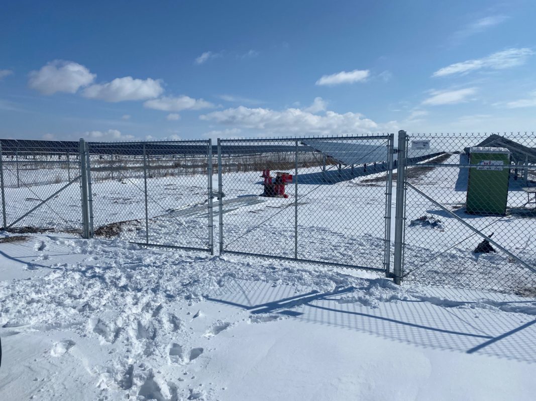 Chainlik Gate - Commercial fence for solar sites